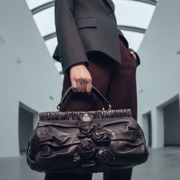 Valentino Petale Rose Leather Bag - Rare Burgundy Mint Condition - Picture 1 of 10
